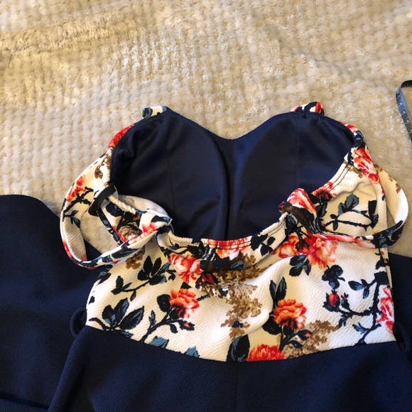 Floral Sweetheart Dress - Picture 7 of 10